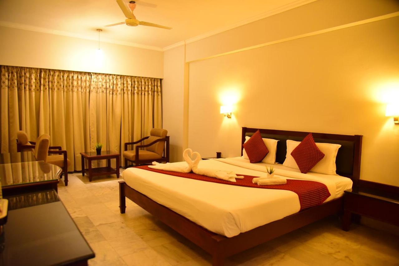 The Bhimas Residency Hotels 티루파티 외부 사진