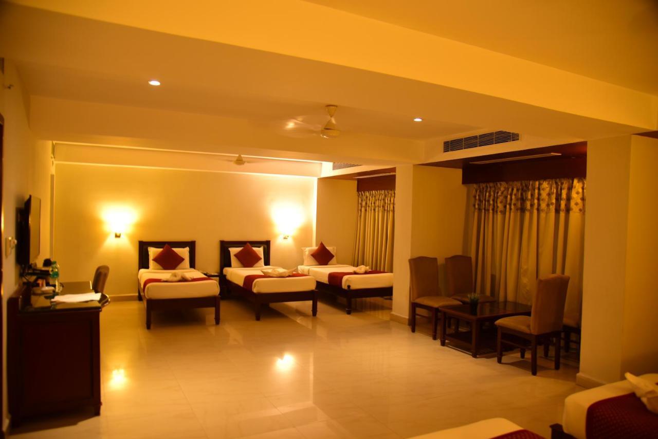 The Bhimas Residency Hotels 티루파티 외부 사진